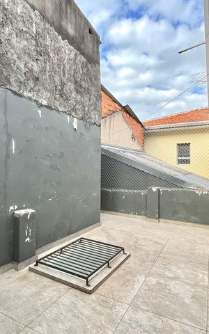 Casa à venda com 145m², 3 quartos e 1 vaga Casa à venda com 145m², 3 quartos e 1 vagaÁrea externa