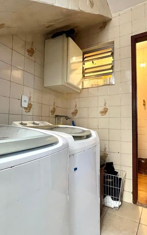 Casa à venda com 145m², 3 quartos e 1 vaga Casa à venda com 145m², 3 quartos e 1 vagaÁrea de Serviço