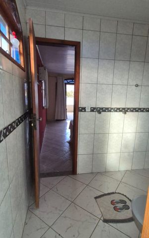 Casa para alugar com 140m², 4 quartos e 3 vagas Casa para alugar com 140m², 4 quartos e 3 vagasBanheiro