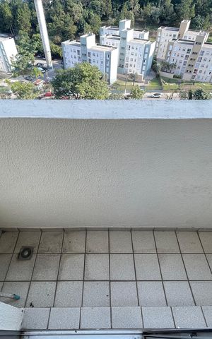Apartamento à venda com 60m², 3 quartos e 1 vaga Apartamento à venda com 60m², 3 quartos e 1 vagaVaranda