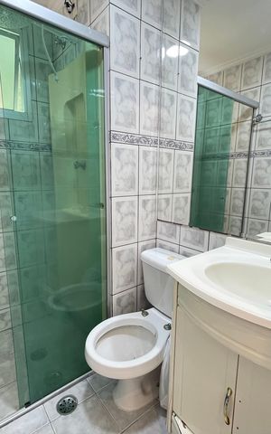 Apartamento à venda com 60m², 3 quartos e 1 vaga Apartamento à venda com 60m², 3 quartos e 1 vagaBanheiro