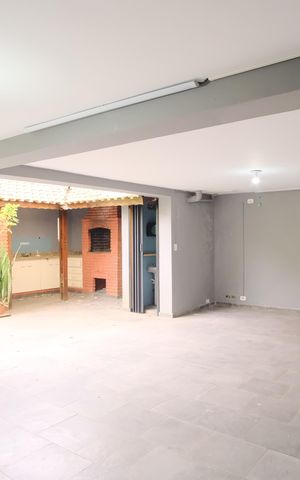 Casa para alugar com 500m², 5 quartos e 5 vagasQuintal