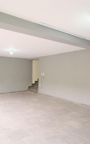 Casa para alugar com 500m², 5 quartos e 5 vagasQuintal