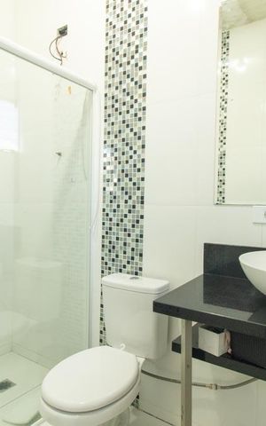 Casa à venda com 300m², 3 quartos e 3 vagas Casa à venda com 300m², 3 quartos e 3 vagasBanheiro da Suite