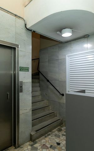 Apartamento à venda com 93m², 2 quartos e sem vaga Apartamento à venda com 93m², 2 quartos e sem vagaHALL DA PORTARIA