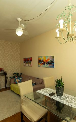 Apartamento à venda com 93m², 2 quartos e sem vaga Apartamento à venda com 93m², 2 quartos e sem vagaSALA PARA DOIS AMBIENTES