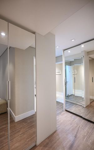 Apartamento à venda com 250m², 4 quartos e 4 vagasArmário da Suíte  4