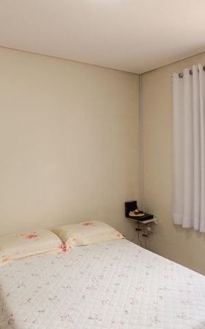 Casa à venda com 80m², 2 quartos e 4 vagas Casa à venda com 80m², 2 quartos e 4 vagasQuarto