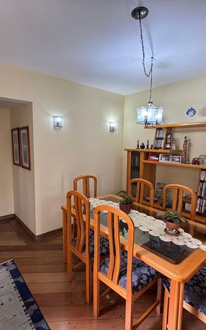Apartamento à venda com 103m², 3 quartos e 2 vagas Apartamento à venda com 103m², 3 quartos e 2 vagasSala de jantar