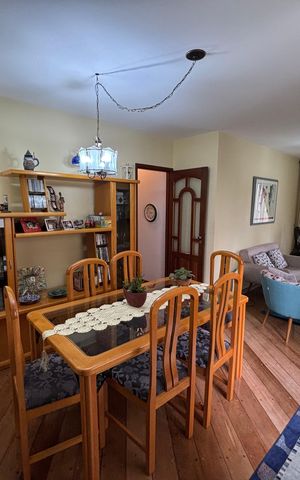 Apartamento à venda com 103m², 3 quartos e 2 vagas Apartamento à venda com 103m², 3 quartos e 2 vagasSala de jantar