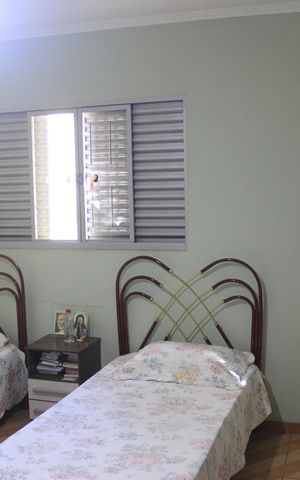 Casa à venda com 117m², 2 quartos e 1 vagaQuarto 2