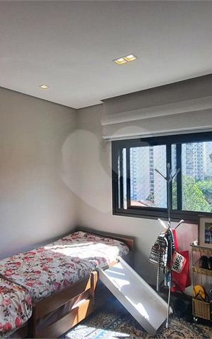 Apartamento à venda com 190m², 4 quartos e 3 vagas