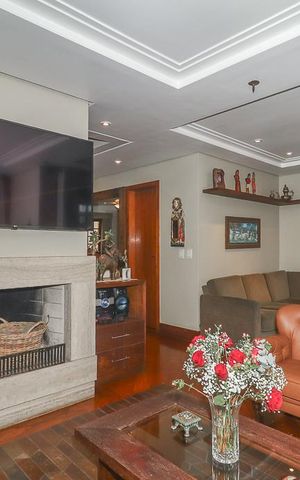 Casa de condomínio à venda com 234m², 3 quartos e 2 vagasSala