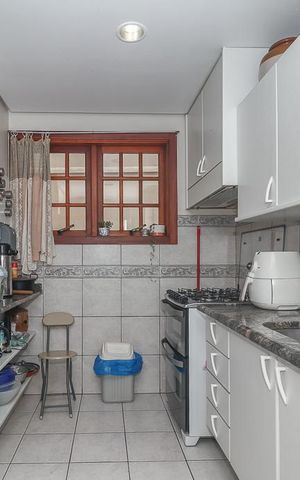 Casa de condomínio à venda com 234m², 3 quartos e 2 vagasCozinha