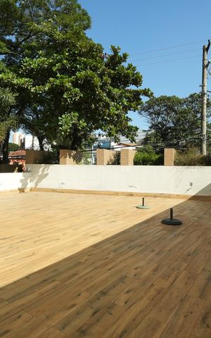 Apartamento à venda com 75m², 2 quartos e 2 vagasÁrea comum - Piscina