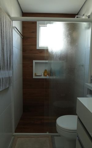 Apartamento à venda com 75m², 2 quartos e 2 vagasBanheiro da Suíte 1