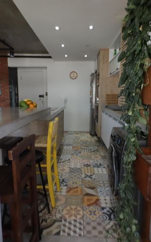 Apartamento à venda com 80m², 2 quartos e 2 vagasSala/Cozinha