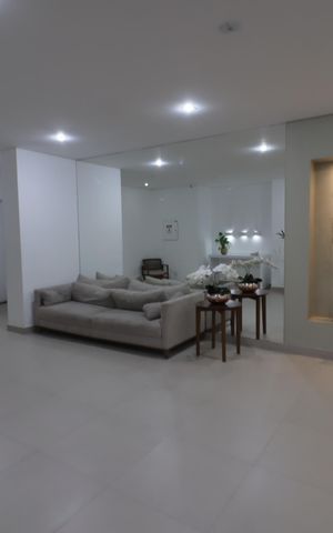 Apartamento à venda com 80m², 2 quartos e 2 vagasÁrea comum - Hall de entrada