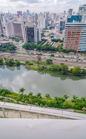 Apartamento à venda com 62m², 1 quarto e 1 vaga Apartamento à venda com 62m², 1 quarto e 1 vagaVaranda