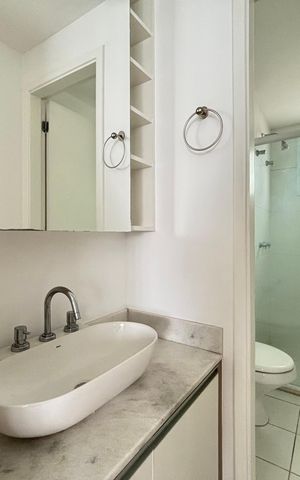 Apartamento para alugar com 56m², 1 quarto e 1 vaga Apartamento para alugar com 56m², 1 quarto e 1 vagaBanheiro