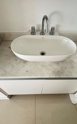 Apartamento para alugar com 56m², 1 quarto e 1 vaga Apartamento para alugar com 56m², 1 quarto e 1 vagaBanheiro