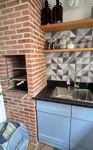 Casa à venda com 96m², 2 quartos e 1 vagaChurrasqueira