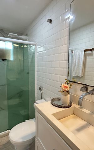Casa à venda com 96m², 2 quartos e 1 vagaBanheiro 1