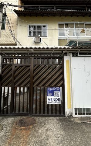 Casa à venda com 96m², 2 quartos e 1 vagaFachada + placa
