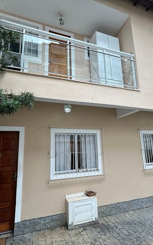 Casa à venda com 96m², 2 quartos e 1 vagaFachada