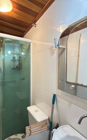 Casa à venda com 96m², 2 quartos e 1 vagaBanheiro 2