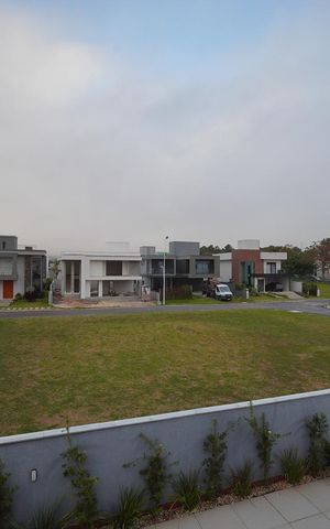 Casa de condomínio para alugar com 260m², 4 quartos e 2 vagasVista da Varanda