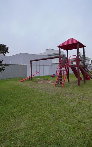 Casa de condomínio para alugar com 260m², 4 quartos e 2 vagasPlayground