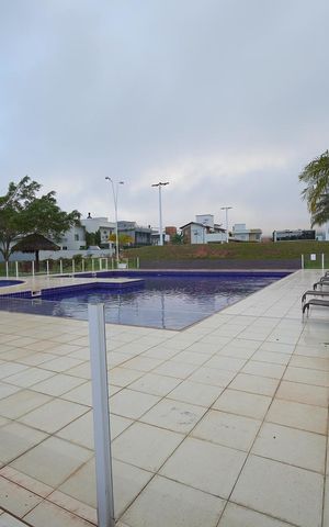 Casa de condomínio para alugar com 260m², 4 quartos e 2 vagasPiscina