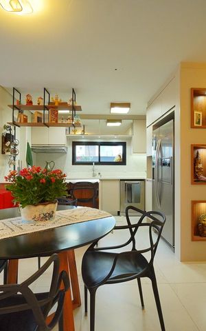 Casa de condomínio para alugar com 260m², 4 quartos e 2 vagasCozinha