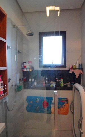 Casa de condomínio para alugar com 260m², 4 quartos e 2 vagasBanheiro da Suíte 3