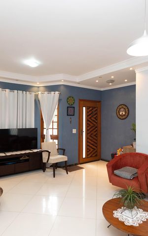 Casa à venda com 1000m², 4 quartos e 10 vagas Casa à venda com 1000m², 4 quartos e 10 vagasSala