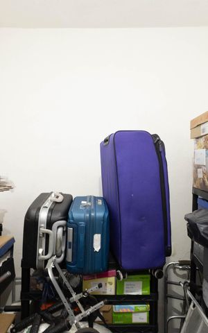 Casa à venda com 1000m², 4 quartos e 10 vagas Casa à venda com 1000m², 4 quartos e 10 vagasQuarto Garagem