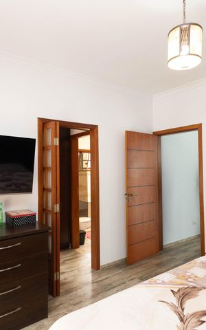 Casa à venda com 1000m², 4 quartos e 10 vagas Casa à venda com 1000m², 4 quartos e 10 vagasSuíte 1