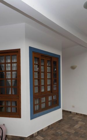 Casa à venda com 1000m², 4 quartos e 10 vagas Casa à venda com 1000m², 4 quartos e 10 vagasVaranda