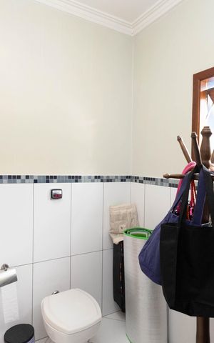 Casa à venda com 1000m², 4 quartos e 10 vagas Casa à venda com 1000m², 4 quartos e 10 vagasBanheiro da Suíte 3