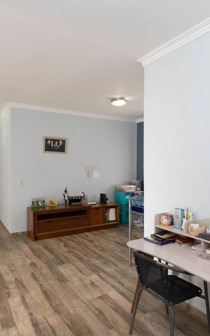 Casa à venda com 1000m², 4 quartos e 10 vagas Casa à venda com 1000m², 4 quartos e 10 vagasHall