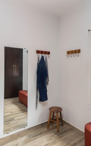 Casa à venda com 1000m², 4 quartos e 10 vagas Casa à venda com 1000m², 4 quartos e 10 vagasCloset