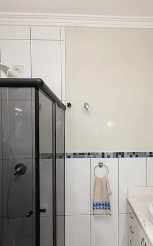Casa à venda com 1000m², 4 quartos e 10 vagas Casa à venda com 1000m², 4 quartos e 10 vagasBanheiro da Suíte 3