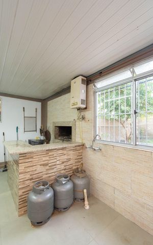 Casa à venda com 114m², 4 quartos e 3 vagas