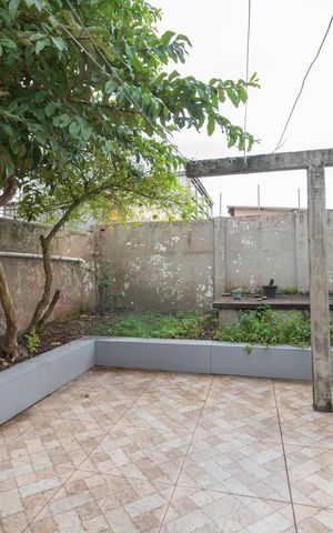 Casa à venda com 114m², 4 quartos e 3 vagas