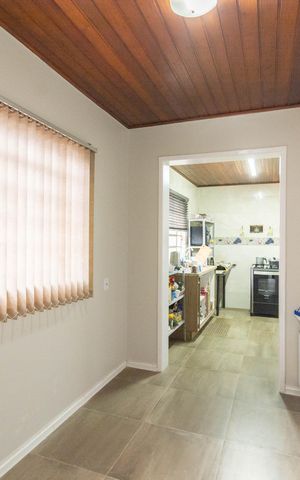 Casa à venda com 114m², 4 quartos e 3 vagas