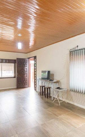 Casa à venda com 114m², 4 quartos e 3 vagas