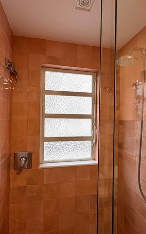 Apartamento à venda com 173m², 3 quartos e 2 vagas Apartamento à venda com 173m², 3 quartos e 2 vagasBanheiro Social