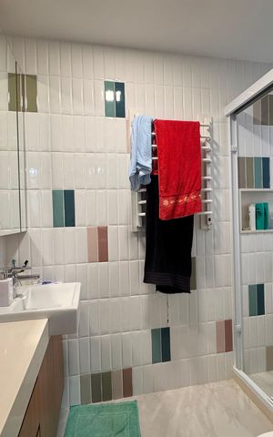 Apartamento à venda com 173m², 3 quartos e 2 vagas Apartamento à venda com 173m², 3 quartos e 2 vagasSuíte 1 - Banheiro
