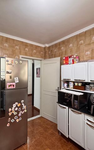 Apartamento à venda com 173m², 3 quartos e 2 vagas Apartamento à venda com 173m², 3 quartos e 2 vagasCozinha